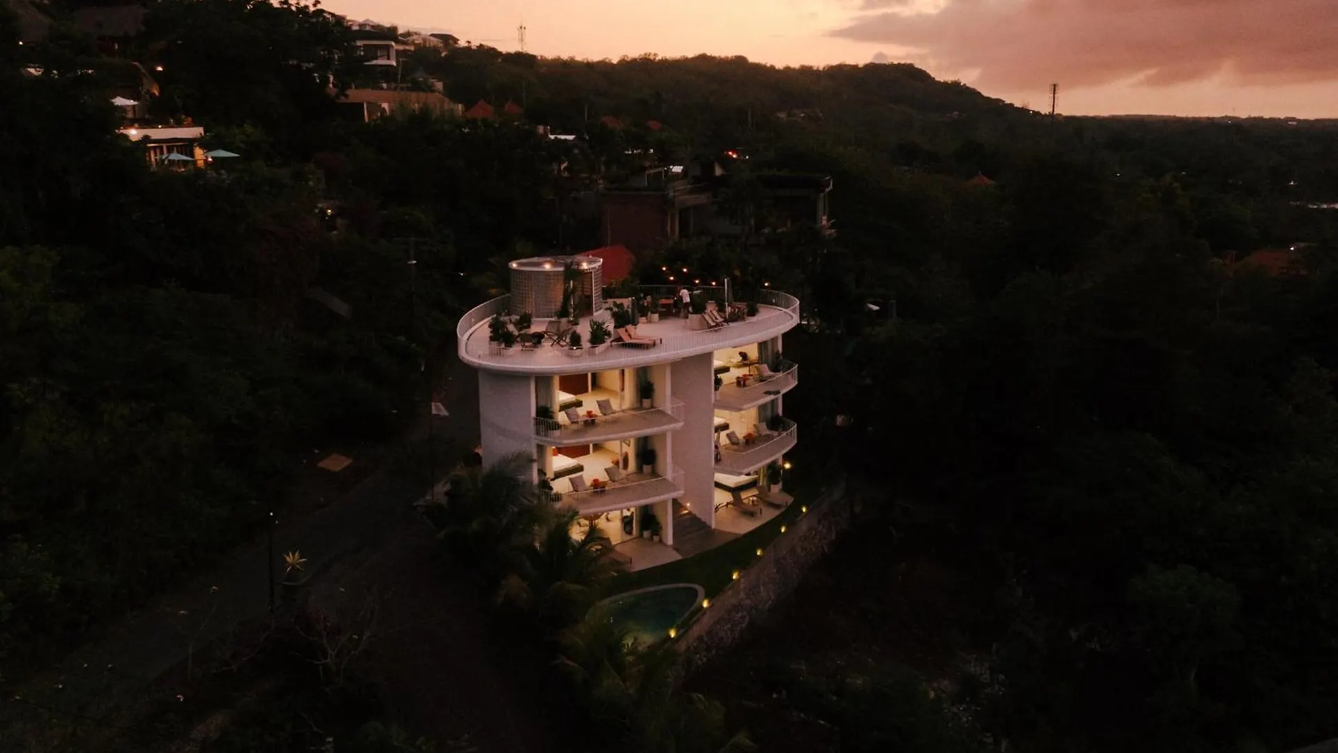 Lighthouse Bingin - 360 View Aparthotel Uluwatu  Uluwatu (Bali)